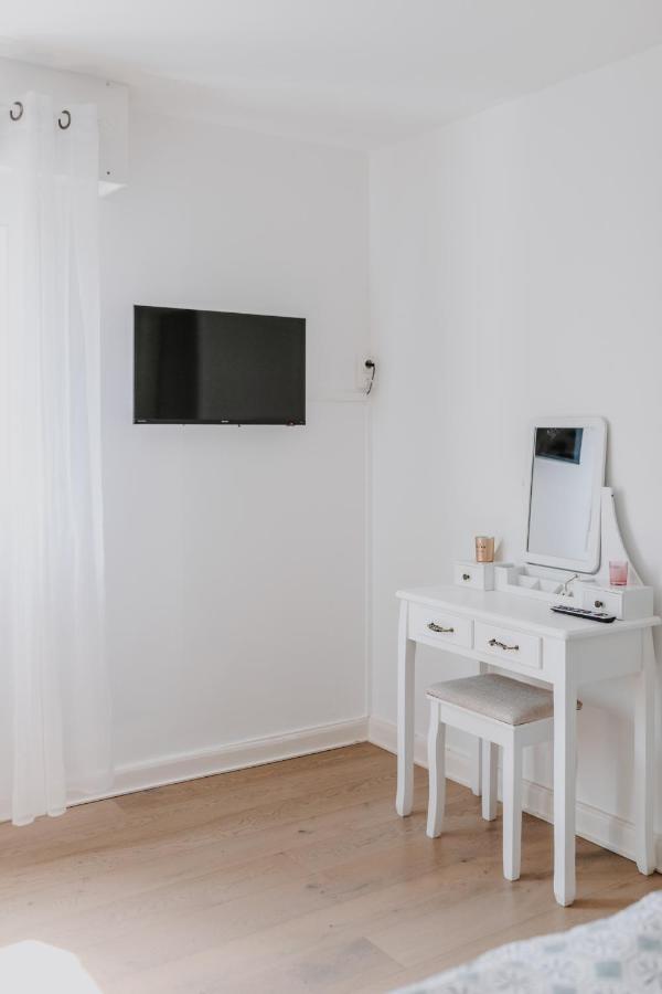 Le Cosy Avec Piscine, Balcon Et Parking Lejlighed Trouville-sur-Mer Eksteriør billede
